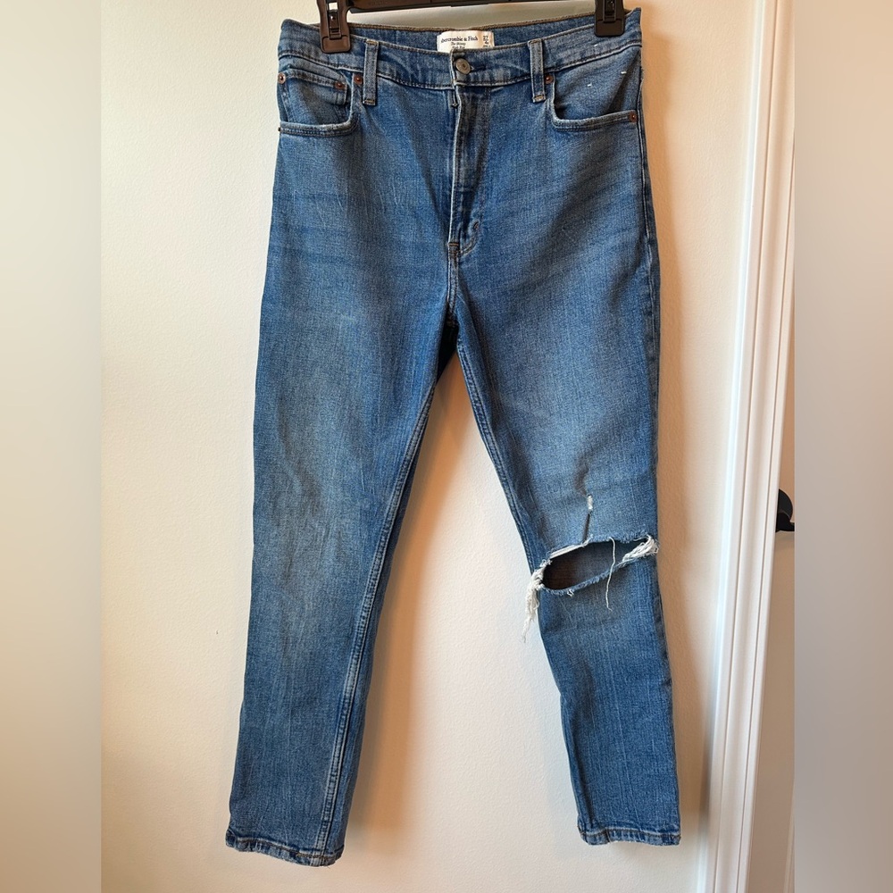 Abercrombie & Fitch Skinny High Rise Jeans, 27 (4) short
